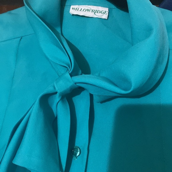 Kristen Blue Blouse 💙 willow Ridge bundle 💚2 for 1 price $$ - Picture 12 of 12